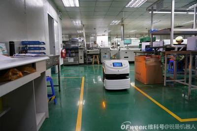 解放你的双手,蜗牛洁霸清洁机器人让保洁工作更轻松