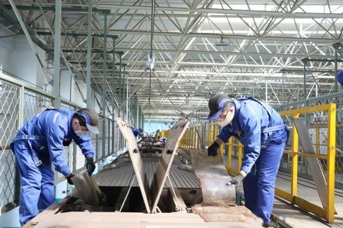 地铁科普丨组图带您了解地铁列车空调如何清洁维护